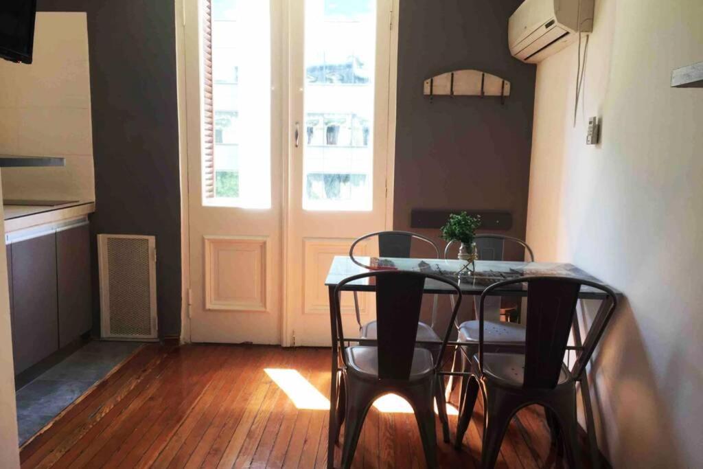 Duplex En Centro Historico Y Turistico Sobre Av. De Mayo Буэнос-Айрес Экстерьер фото