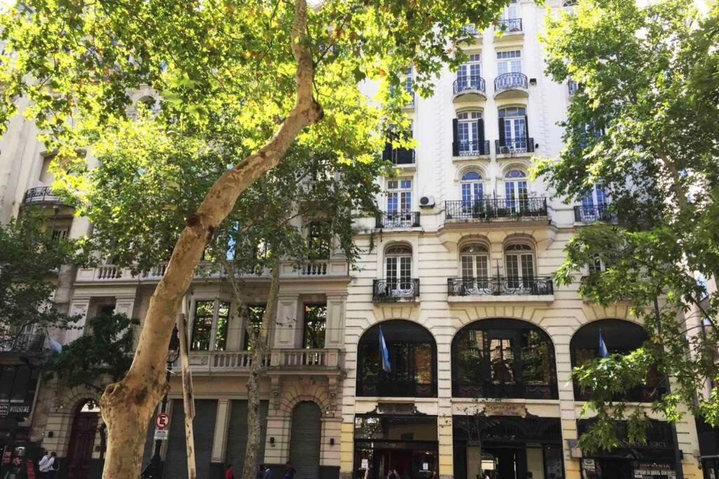 Duplex En Centro Historico Y Turistico Sobre Av. De Mayo Буэнос-Айрес Экстерьер фото