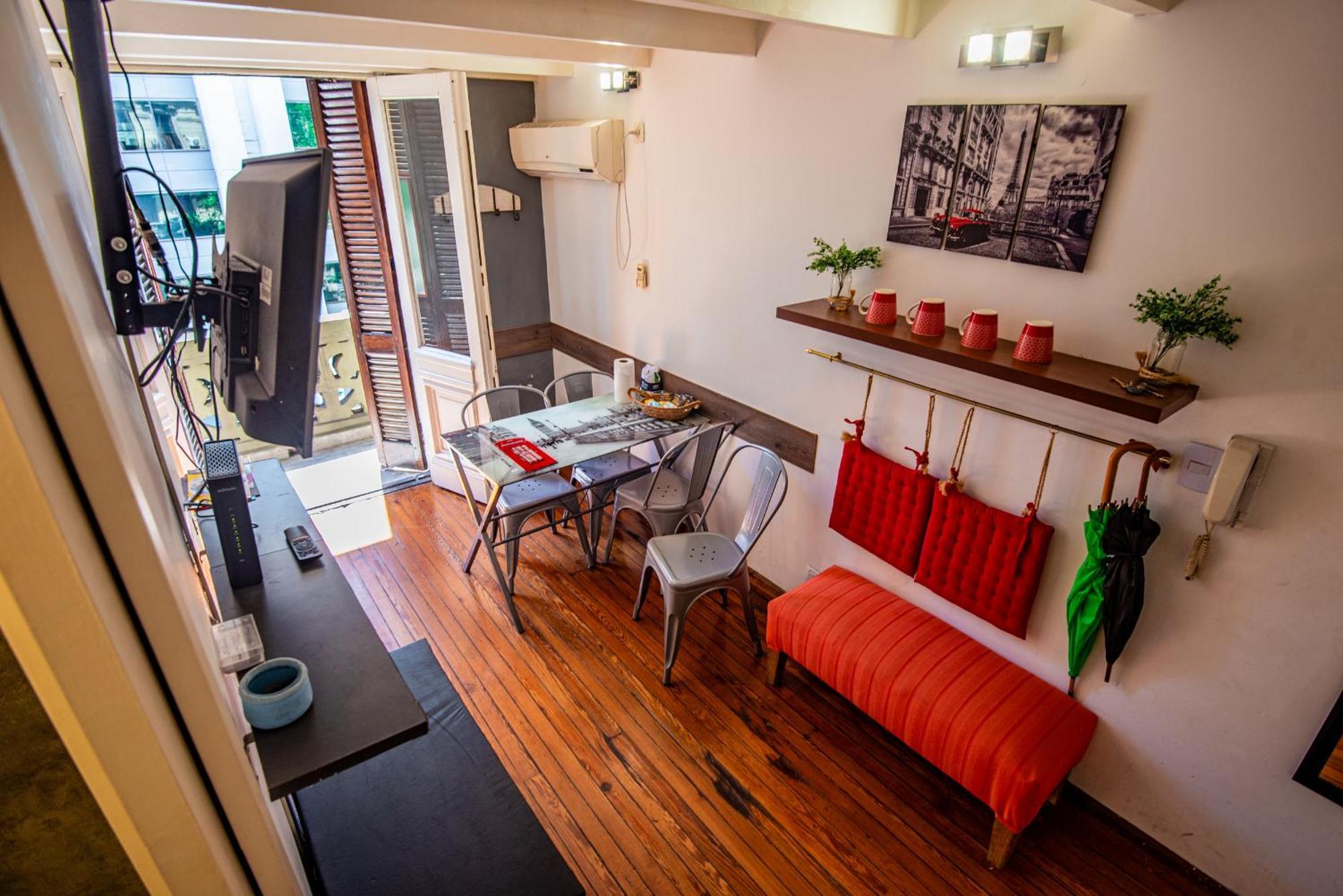 Duplex En Centro Historico Y Turistico Sobre Av. De Mayo Буэнос-Айрес Экстерьер фото