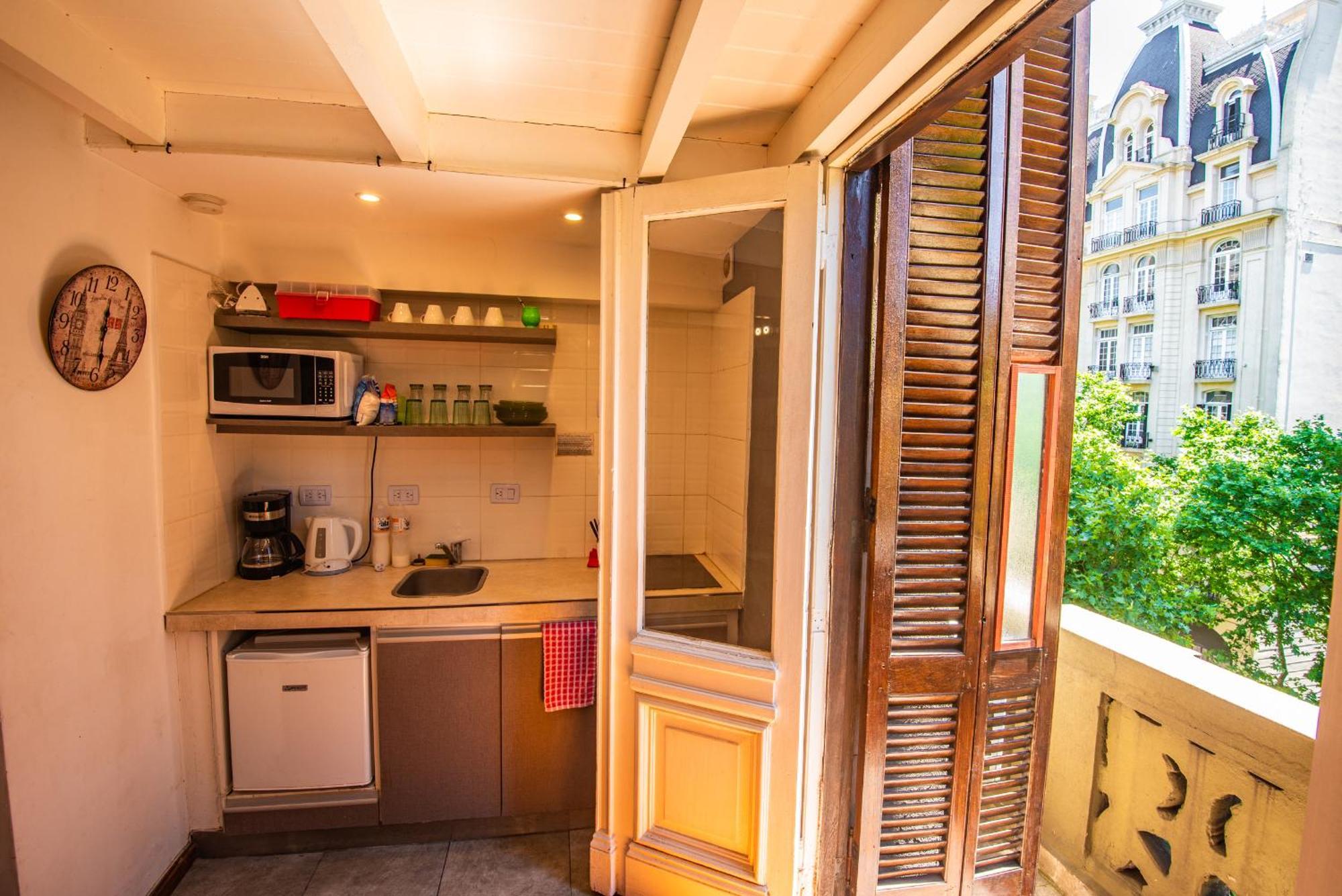 Duplex En Centro Historico Y Turistico Sobre Av. De Mayo Буэнос-Айрес Экстерьер фото