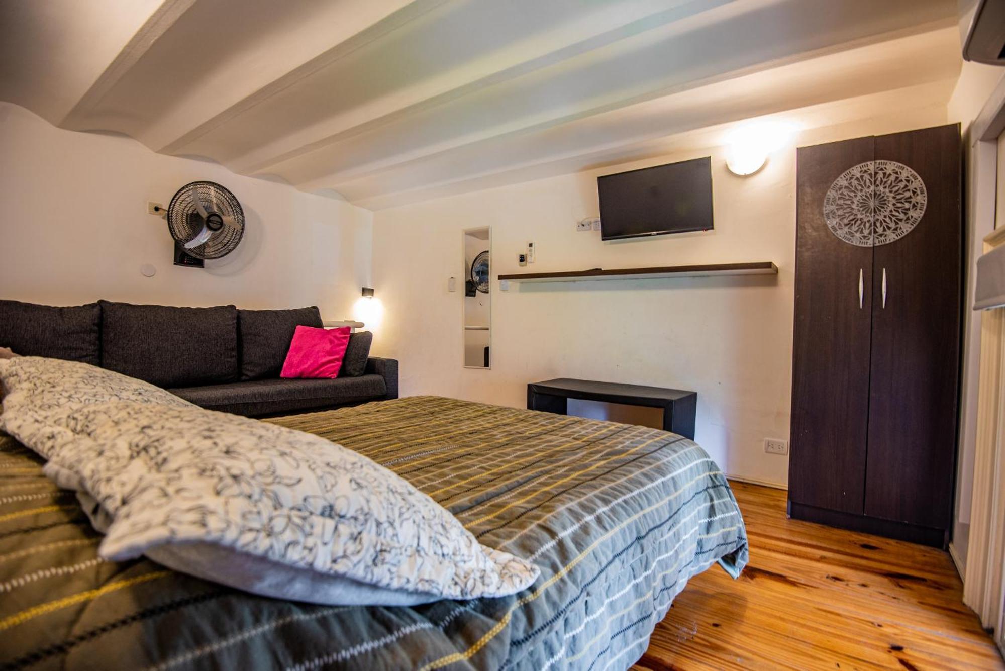 Duplex En Centro Historico Y Turistico Sobre Av. De Mayo Буэнос-Айрес Экстерьер фото